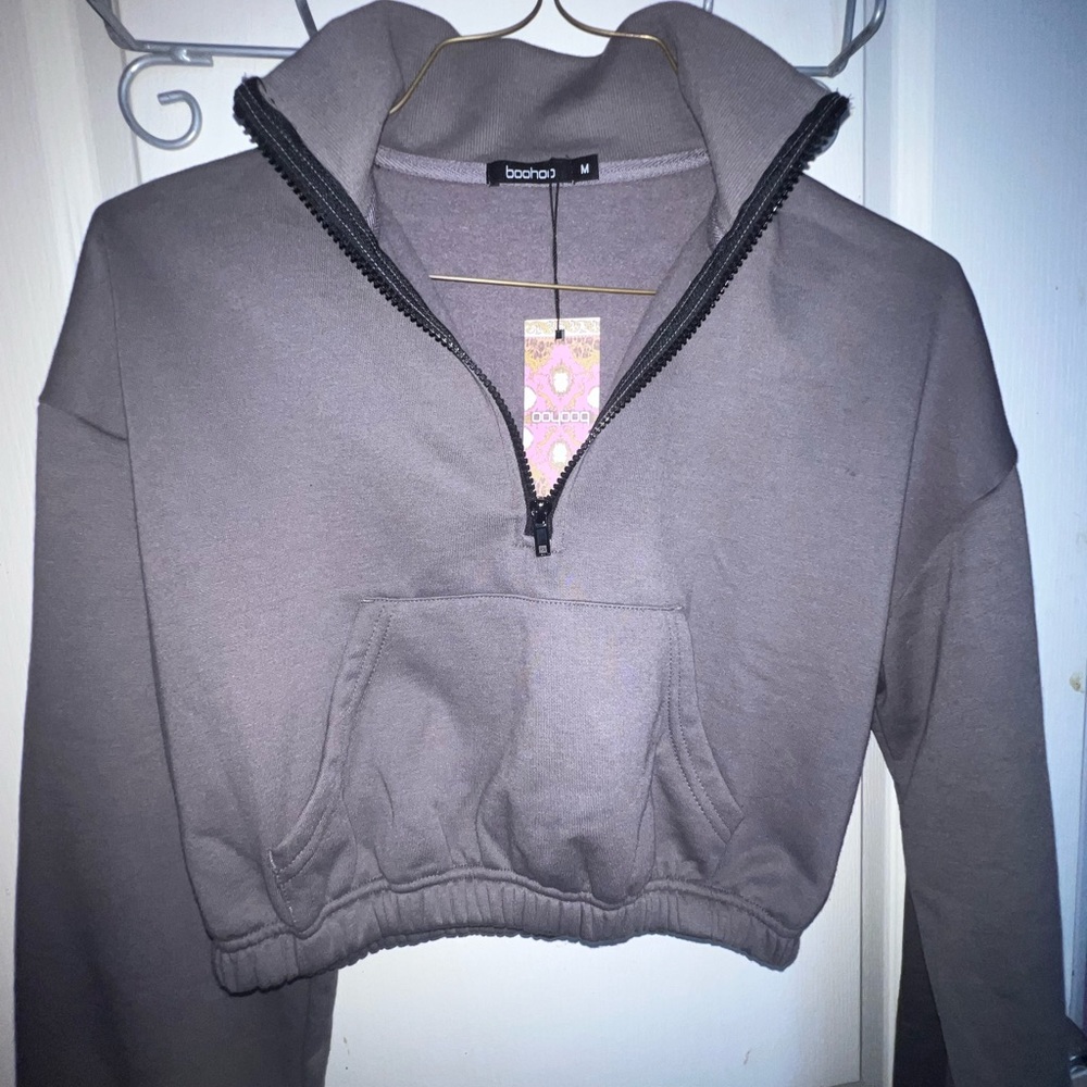 Crop top pull over